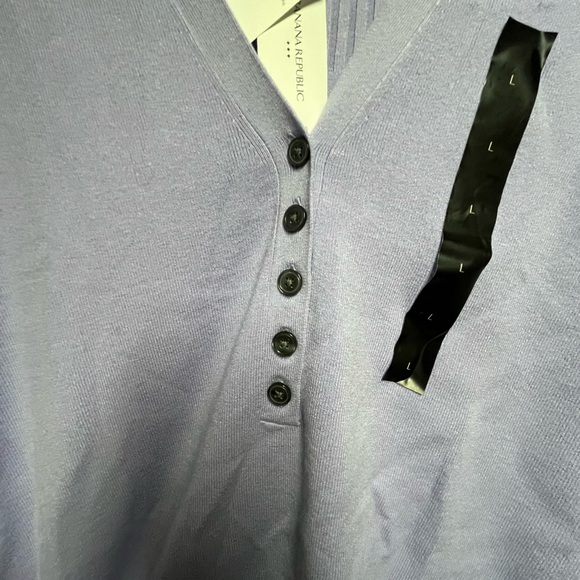 Banana Republic Lavender Tops Size Large NWT - Picture 4 of 8